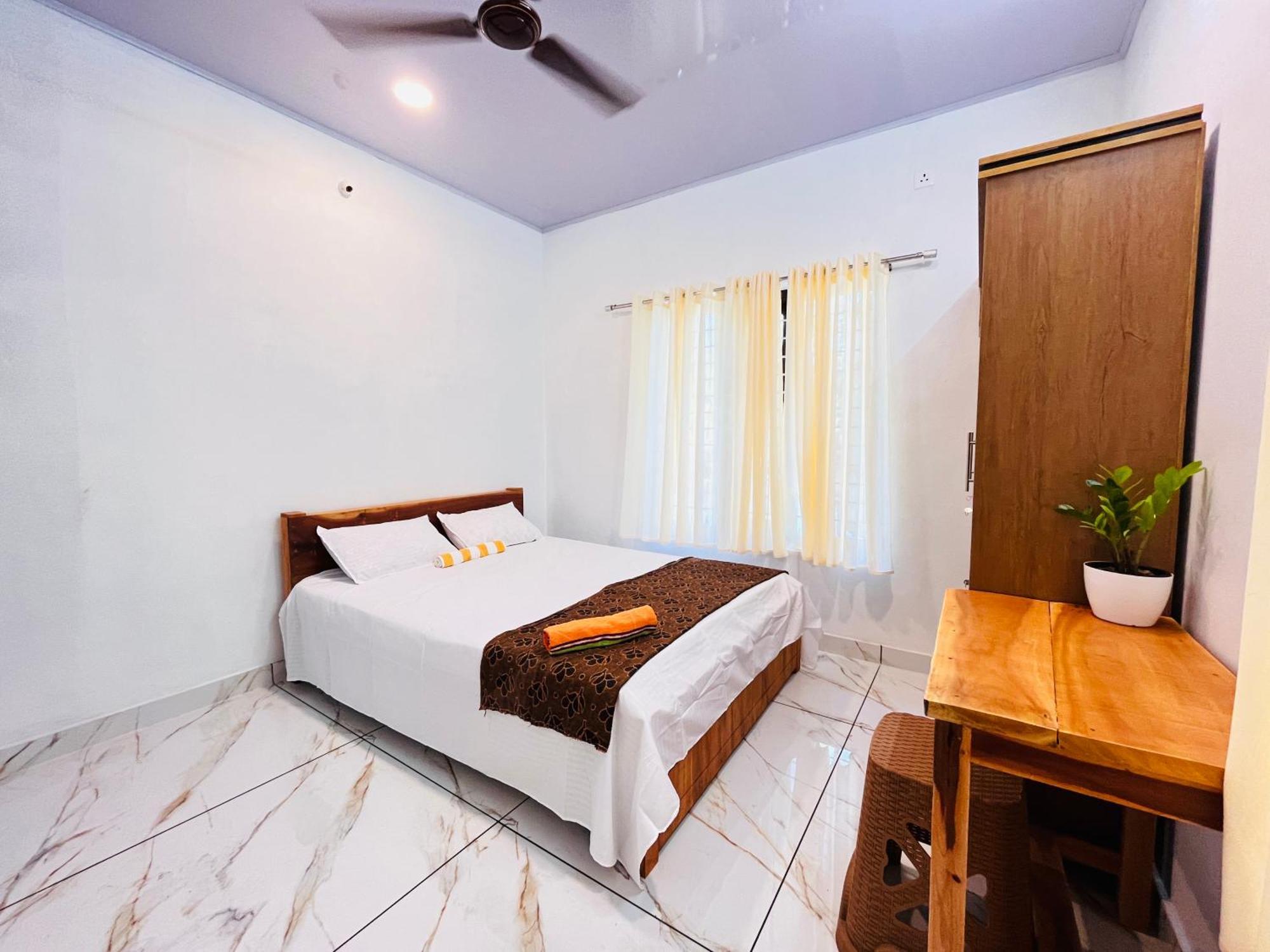 Riverrootsstays Mundrothuruth Luaran gambar