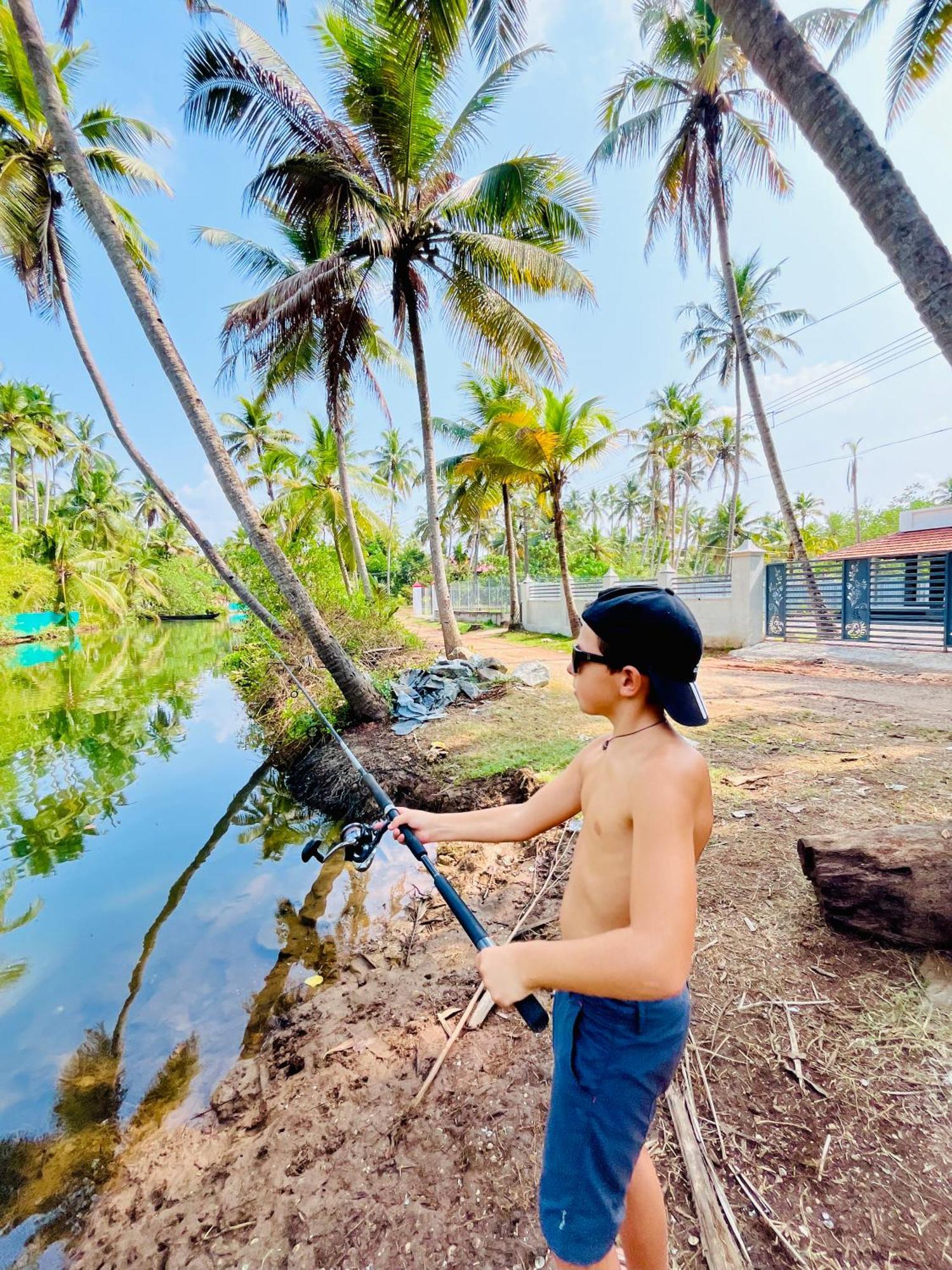 Riverrootsstays Mundrothuruth Luaran gambar