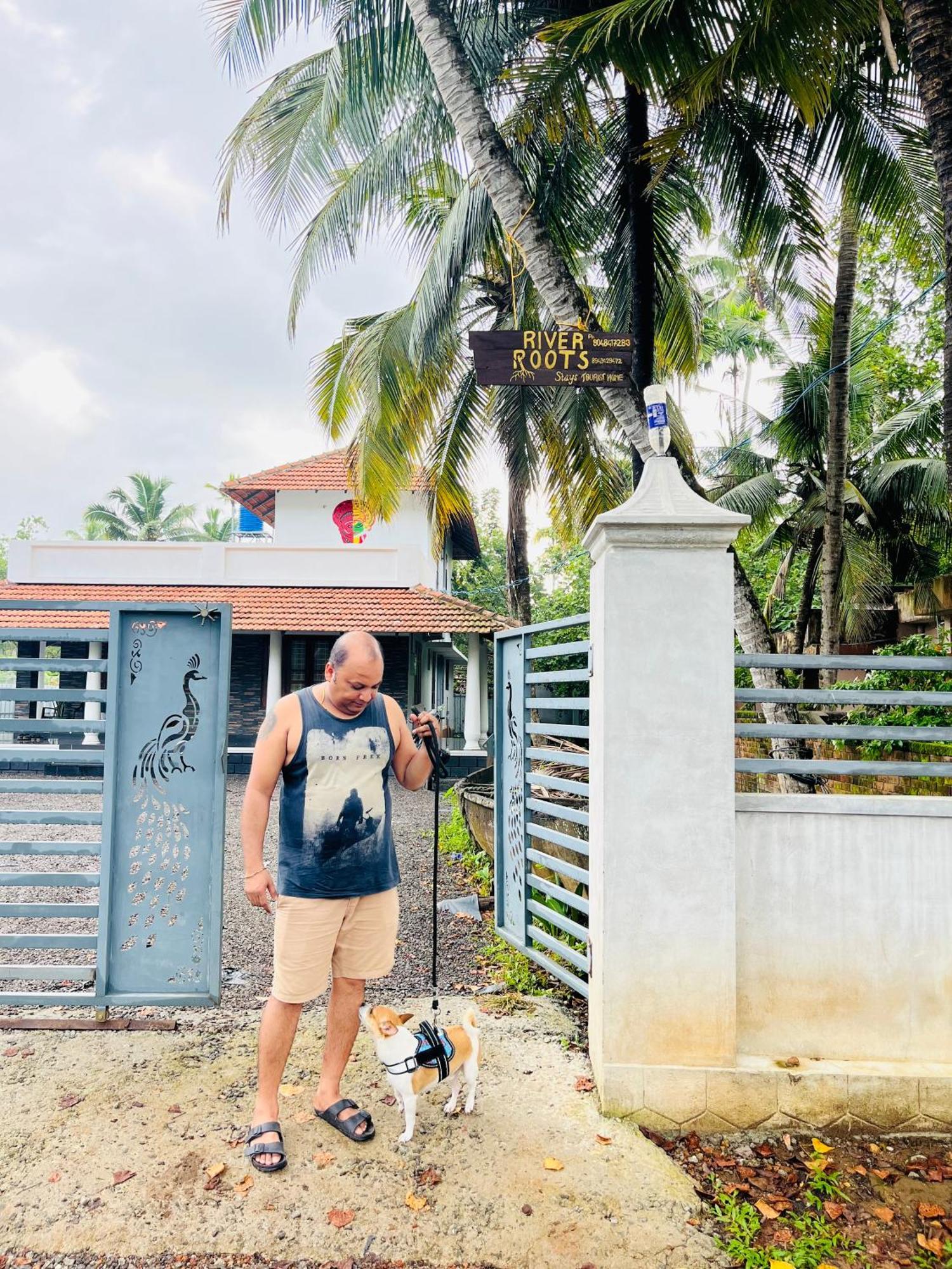 Riverrootsstays Mundrothuruth Luaran gambar